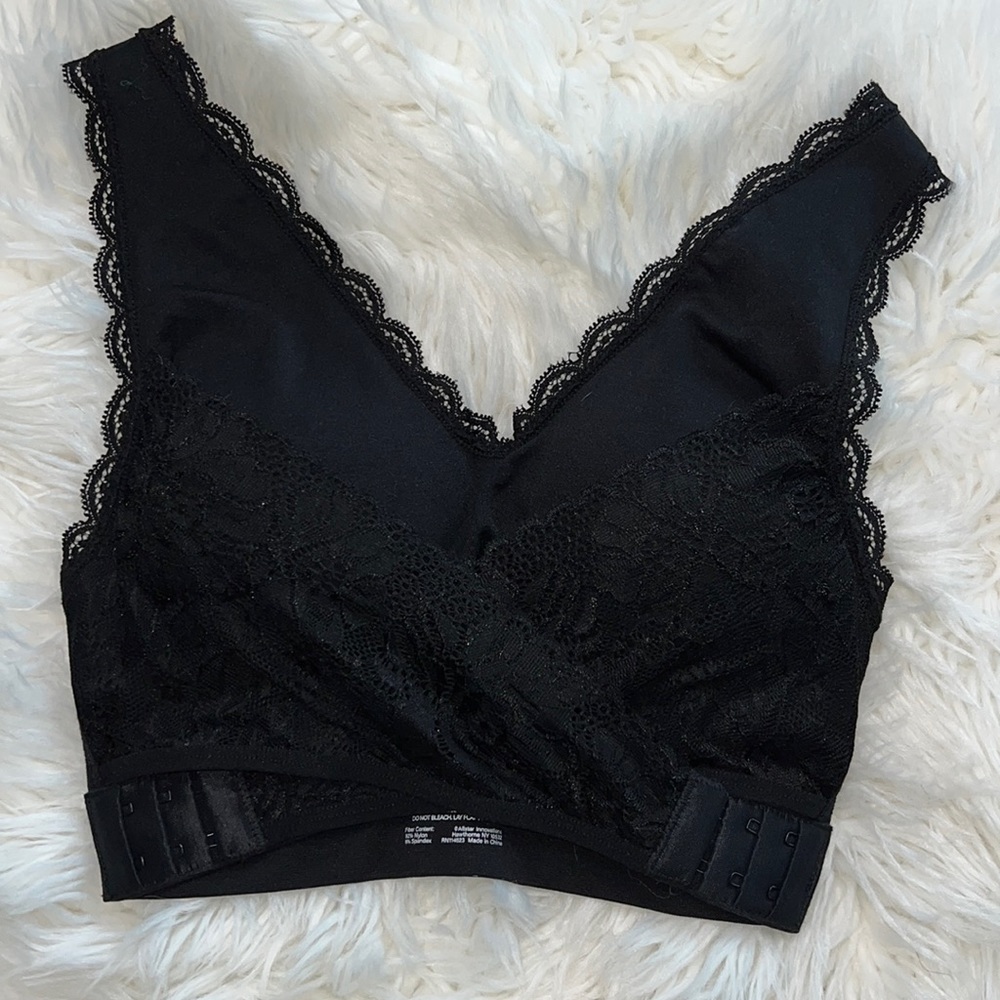 🔹 Caramia Bralette